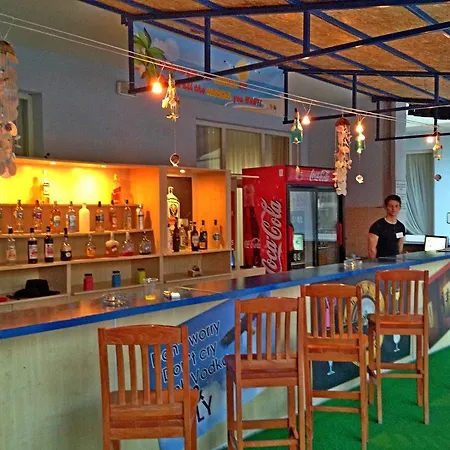 Kalofer 酒店 阳光海滩